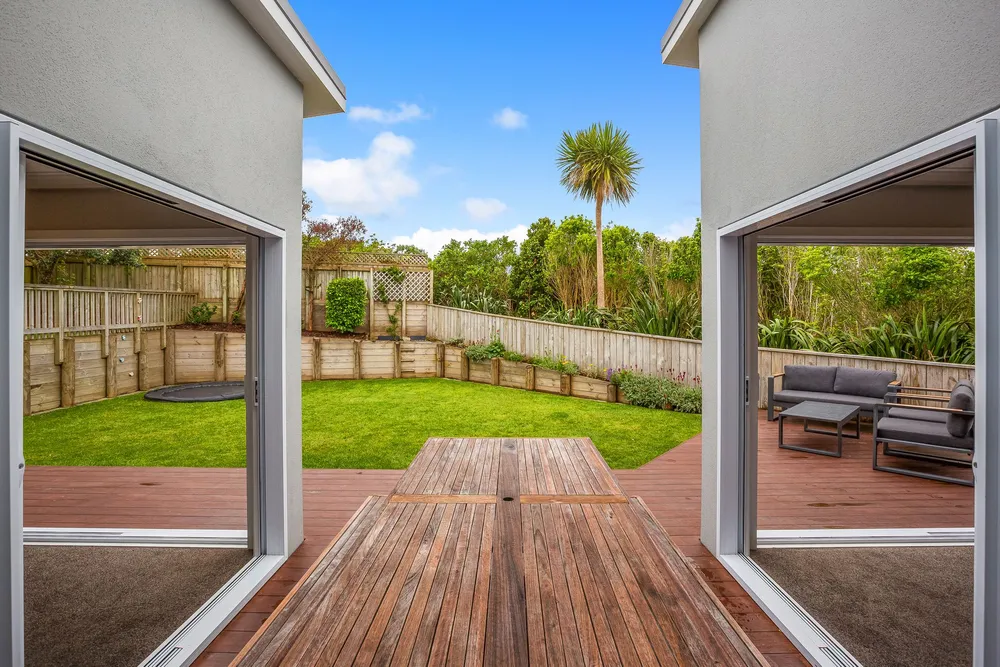 Photos of 51 Nelson Avenue