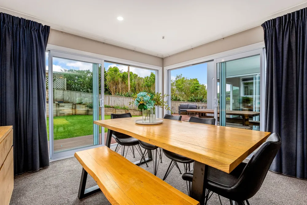 Photos of 51 Nelson Avenue
