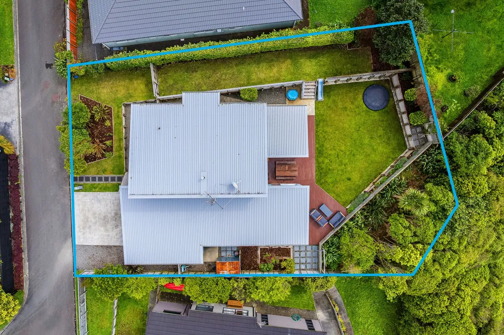 Photos of 51 Nelson Avenue