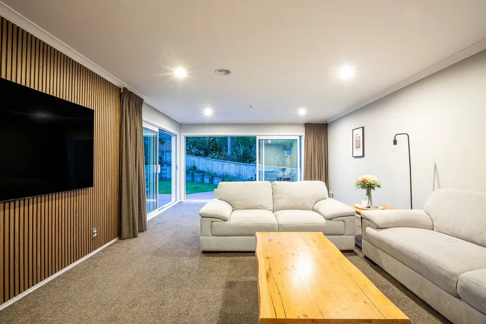 Photos of 51 Nelson Avenue