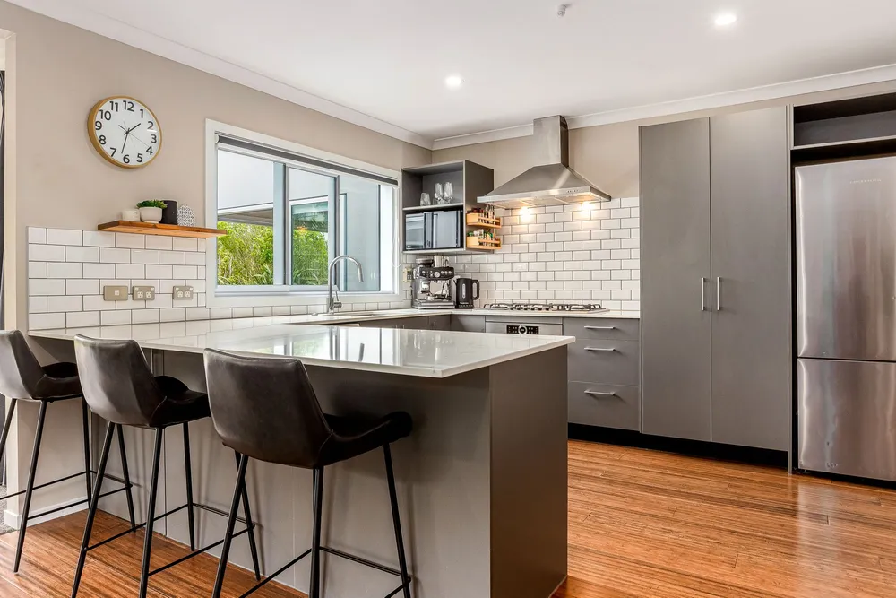 Photos of 51 Nelson Avenue