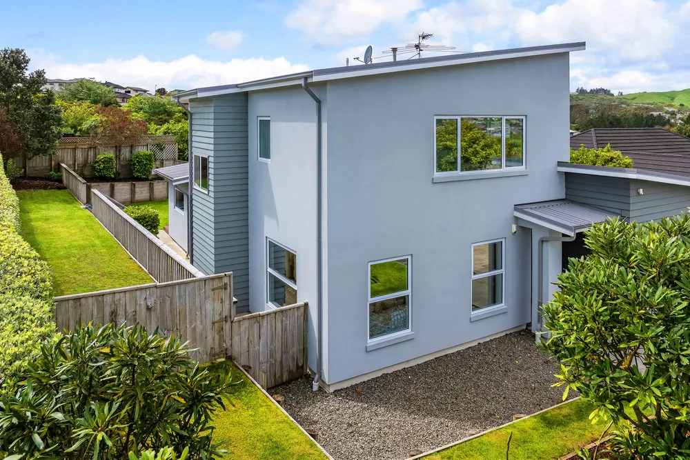 Photos of 51 Nelson Avenue