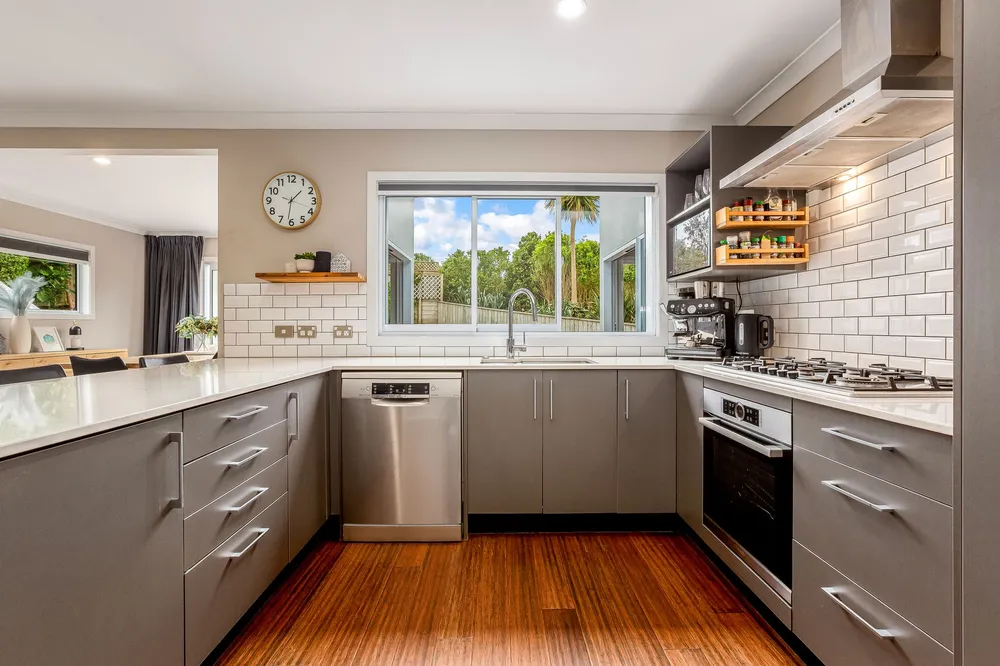 Photos of 51 Nelson Avenue