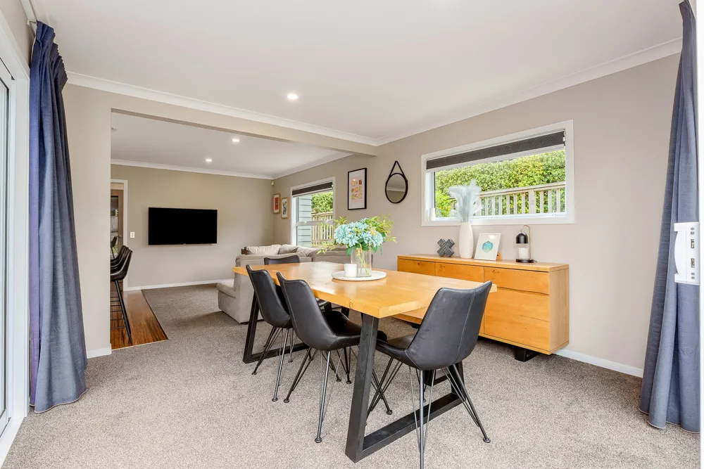 Photos of 51 Nelson Avenue