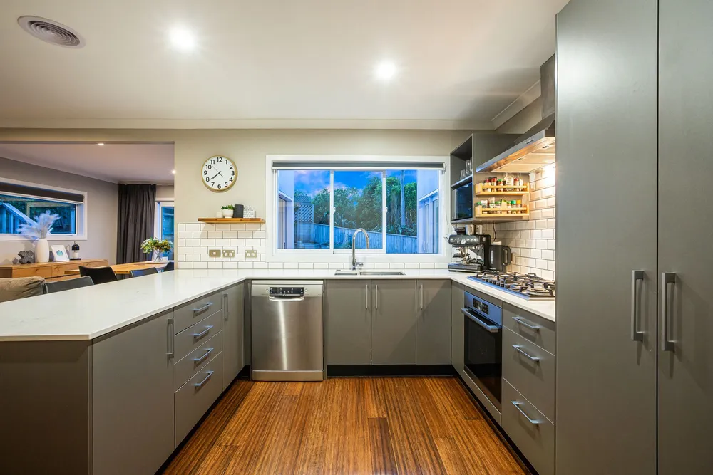 Photos of 51 Nelson Avenue