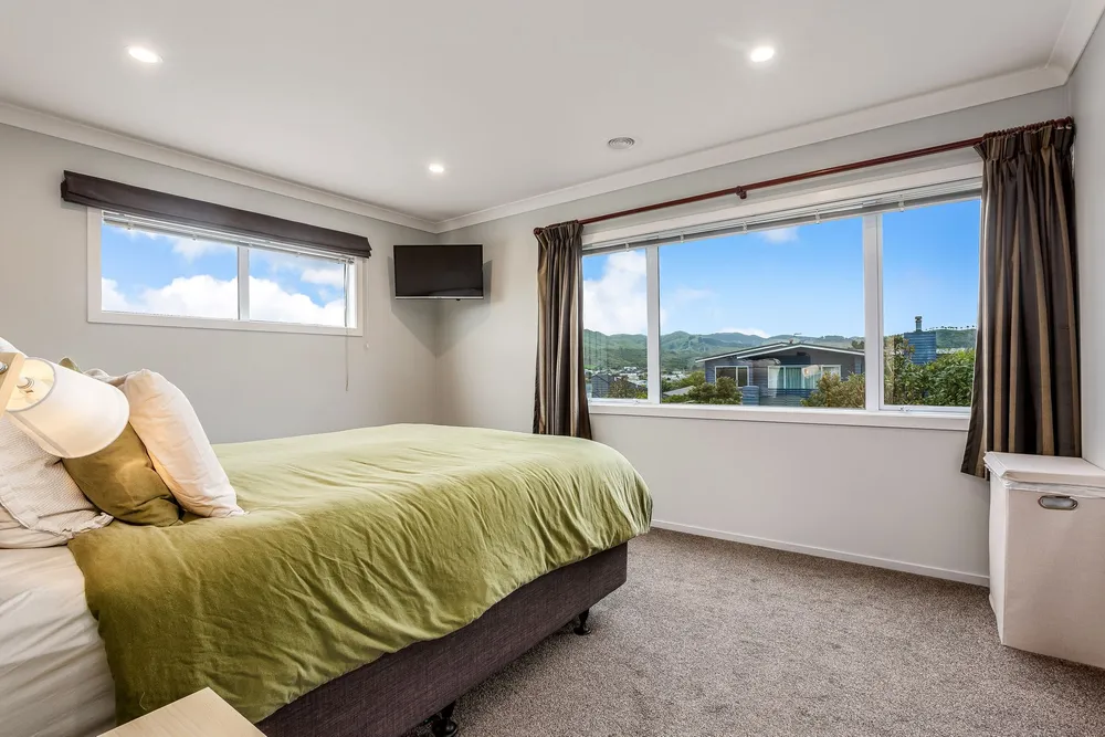 Photos of 51 Nelson Avenue