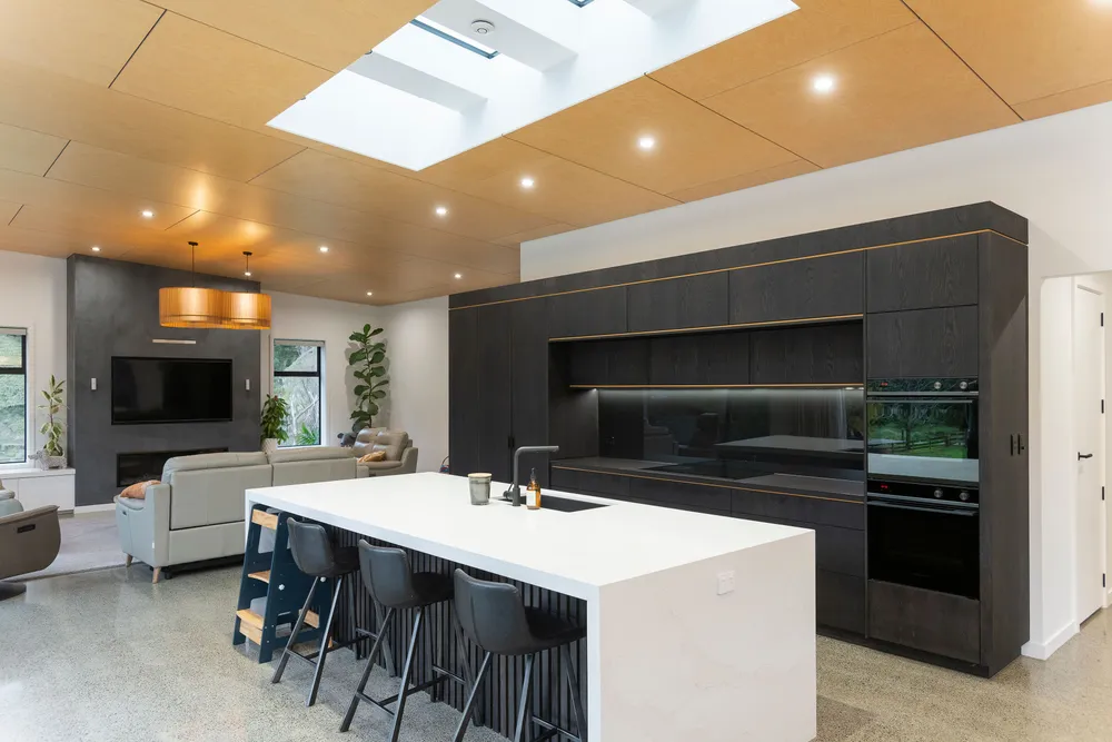 Photos of 671 Riverside Road