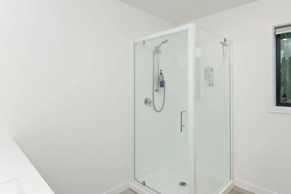 Photos of 671 Riverside Road