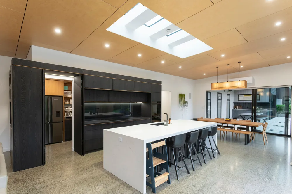 Photos of 671 Riverside Road