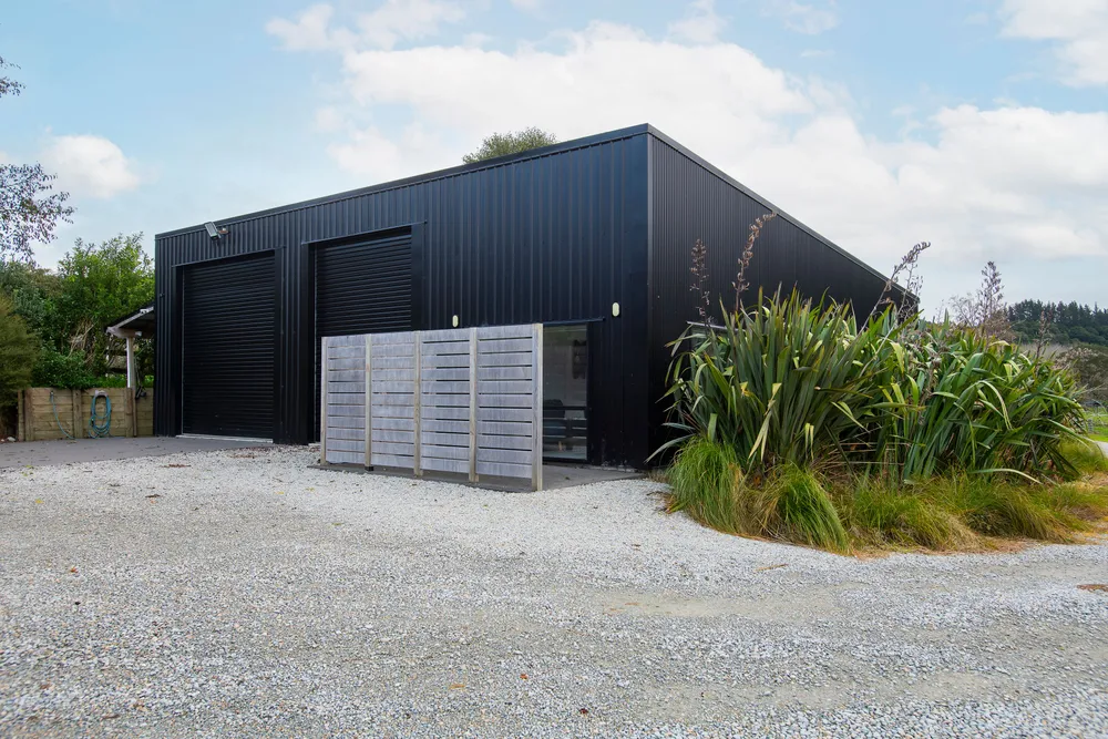 Photos of 671 Riverside Road