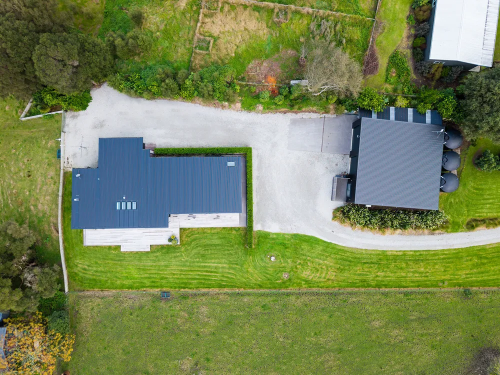 Photos of 671 Riverside Road