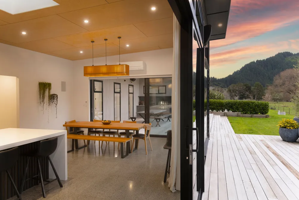 Photos of 671 Riverside Road