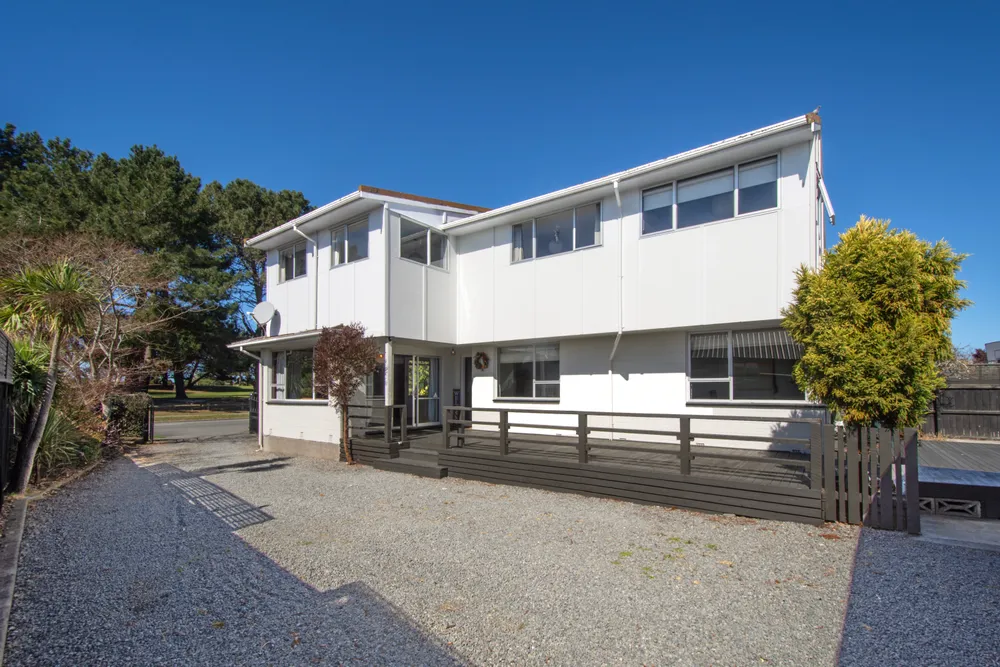 Photos of 376 Linwood Avenue