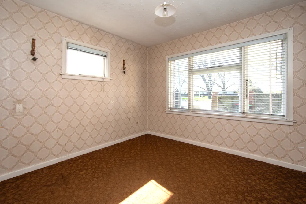 Photos of 376 Linwood Avenue