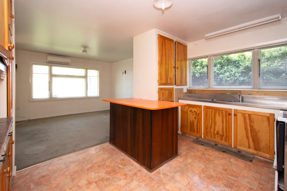 Photos of 376 Linwood Avenue