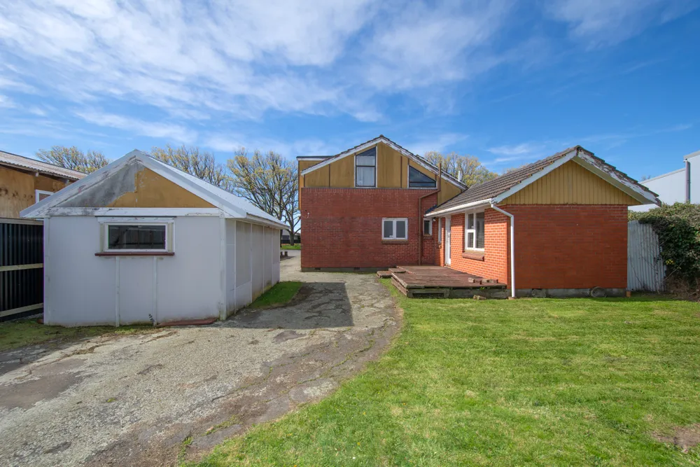 Photos of 376 Linwood Avenue