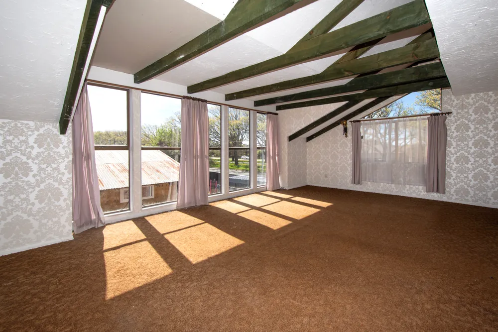 Photos of 376 Linwood Avenue