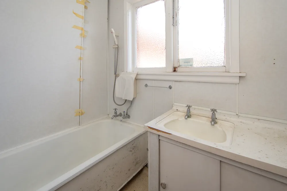 Photos of 376 Linwood Avenue