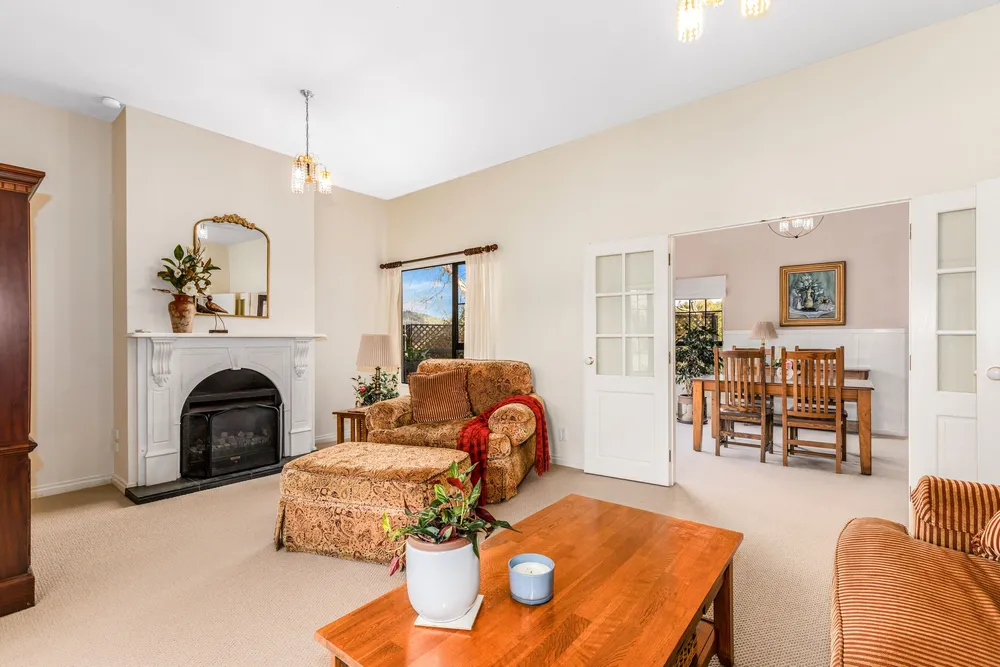 Photos of 6 Samwell Drive