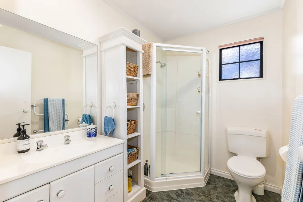 Photos of 6 Samwell Drive
