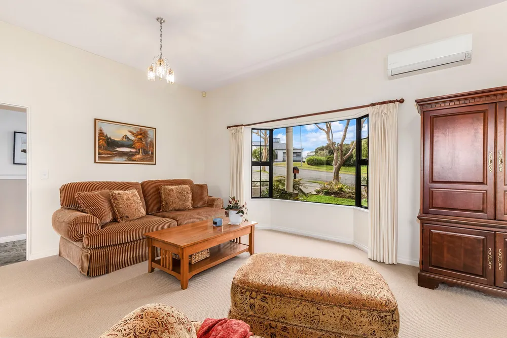 Photos of 6 Samwell Drive