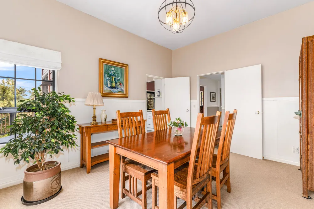 Photos of 6 Samwell Drive