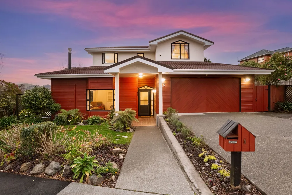 Photos of 6 Samwell Drive