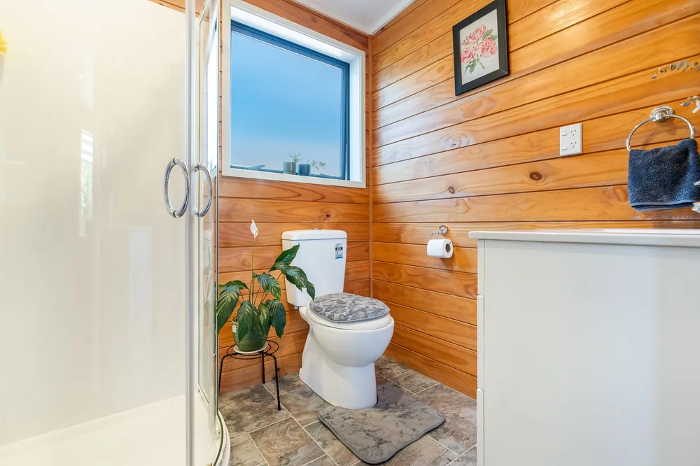 Photos of 92 Maruata Road