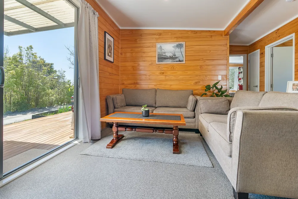 Photos of 92 Maruata Road