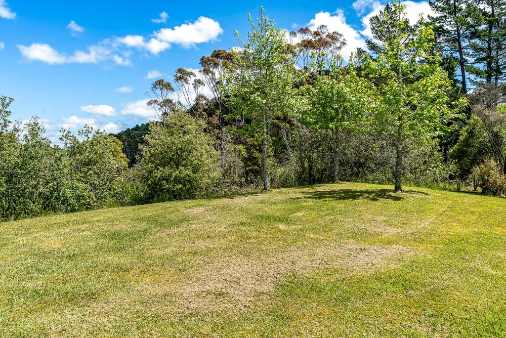 Photos of 92 Maruata Road