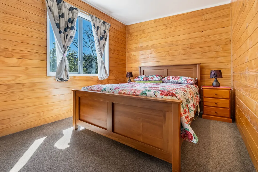 Photos of 92 Maruata Road