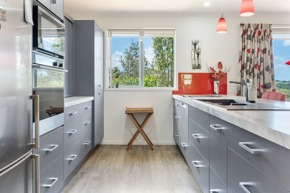 Photos of 92 Maruata Road