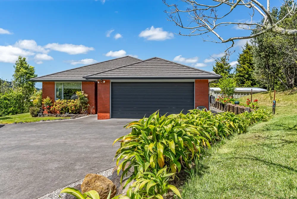 Photos of 92 Maruata Road