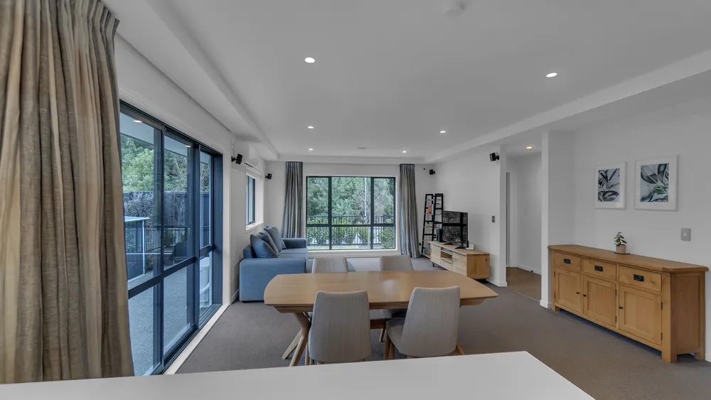 Photos of 36 Robert Duncan Road
