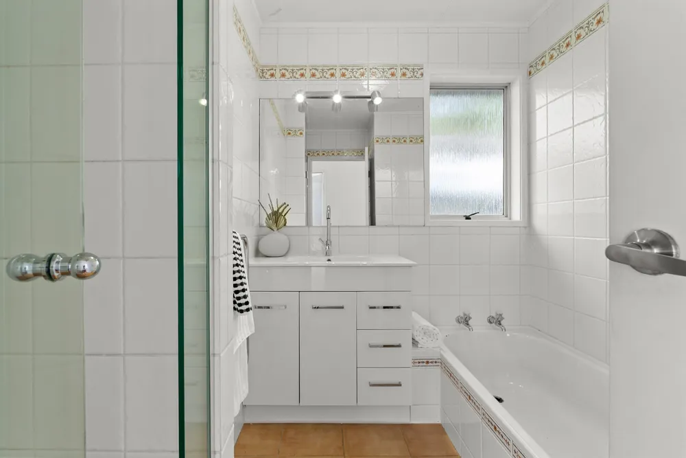 Photos of 25 Dobell Road
