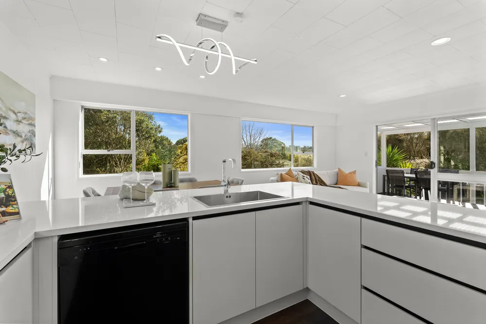 Photos of 25 Dobell Road
