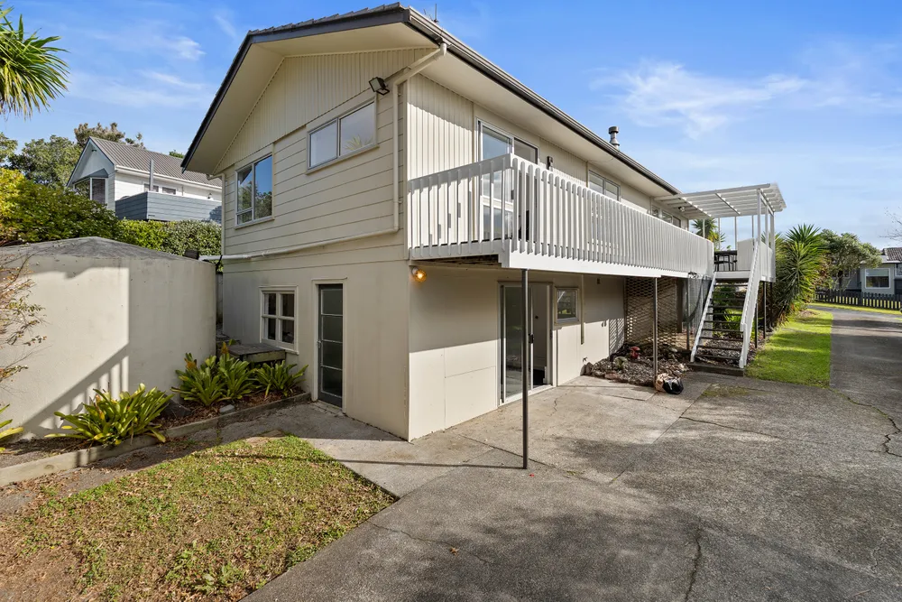 Photos of 25 Dobell Road