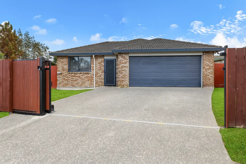 Photos of 18 Scotts Field Drive