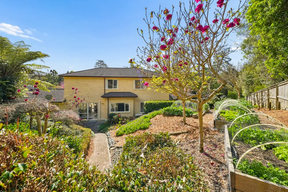 Photos of 12 Oakford Park Crescent
