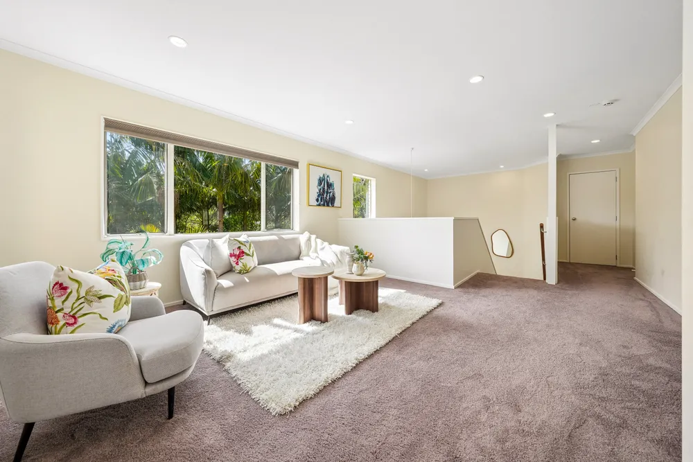 Photos of 12 Oakford Park Crescent