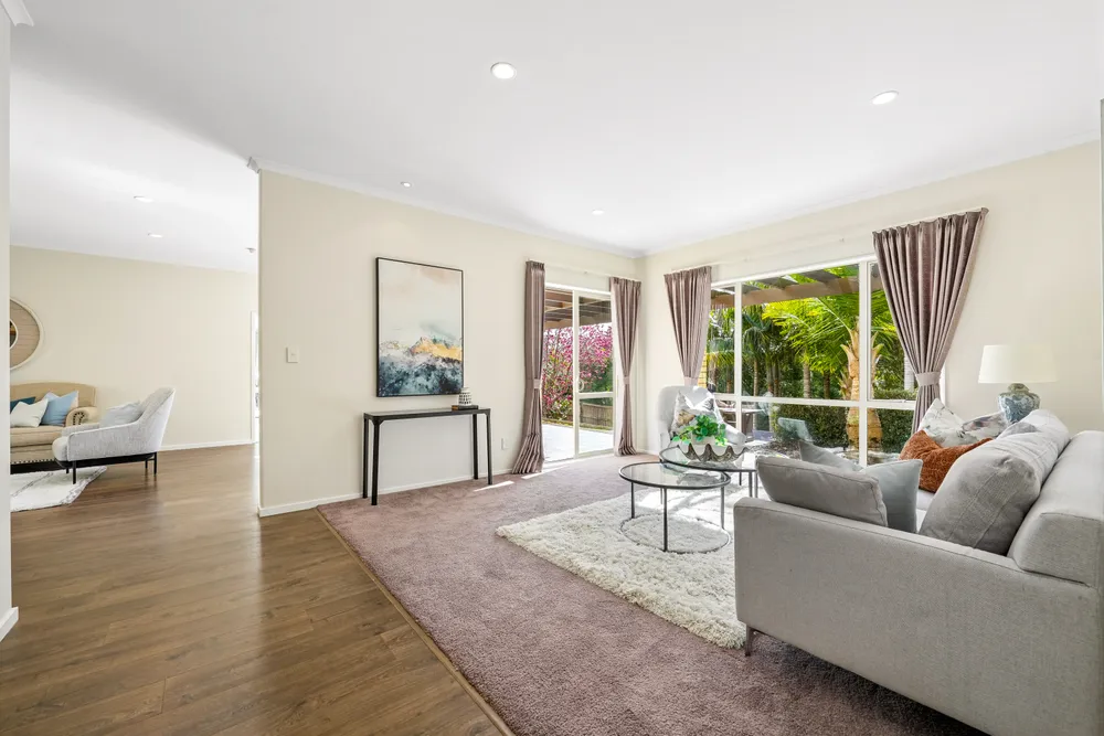 Photos of 12 Oakford Park Crescent