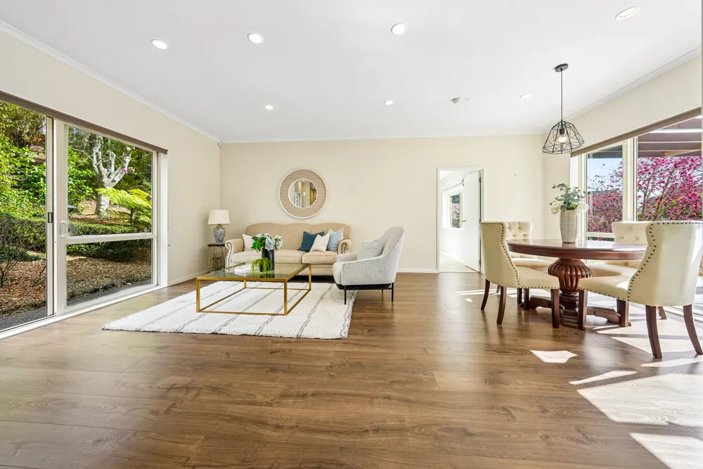 Photos of 12 Oakford Park Crescent