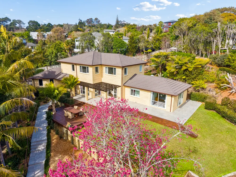 Photos of 12 Oakford Park Crescent