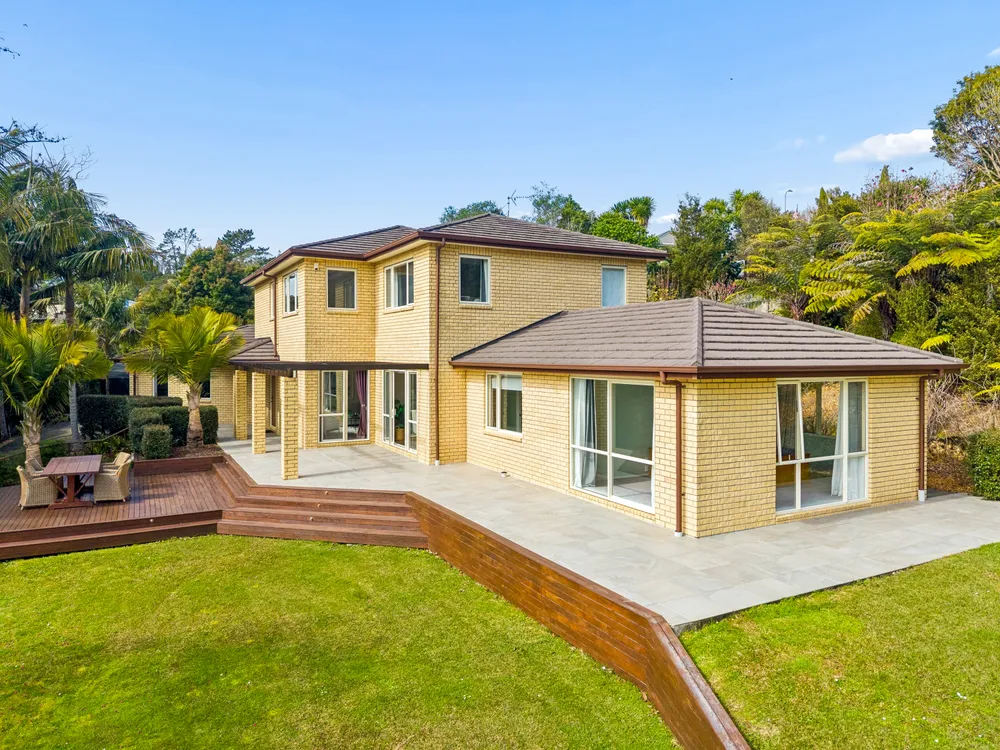 Photos of 12 Oakford Park Crescent