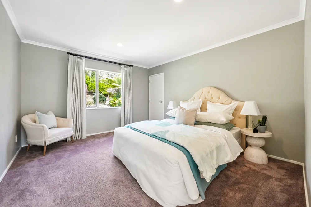 Photos of 12 Oakford Park Crescent