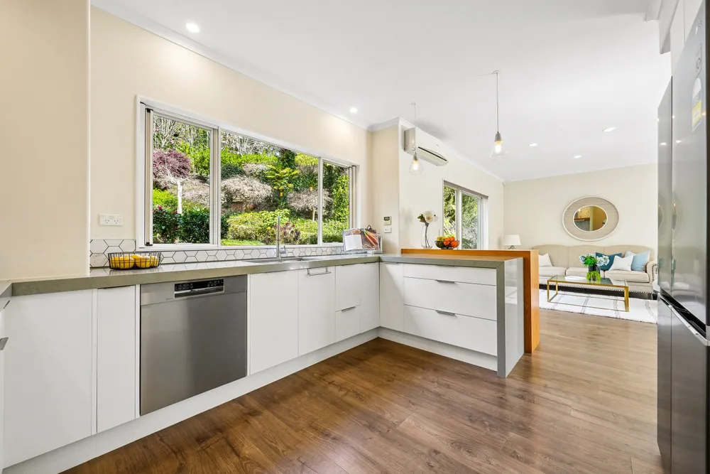 Photos of 12 Oakford Park Crescent