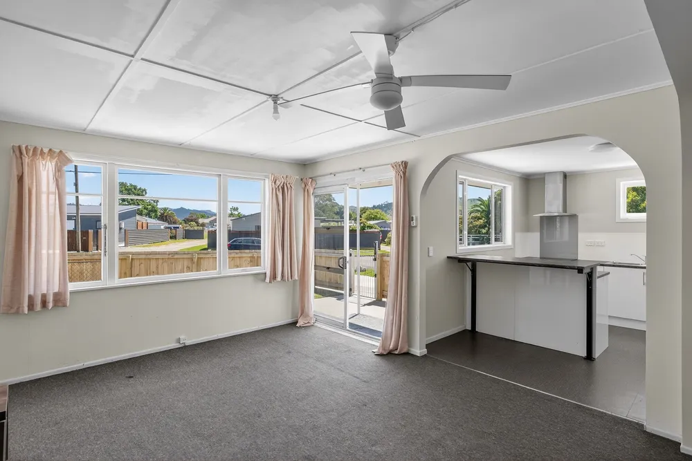 Photos of 11 Matthews Road
