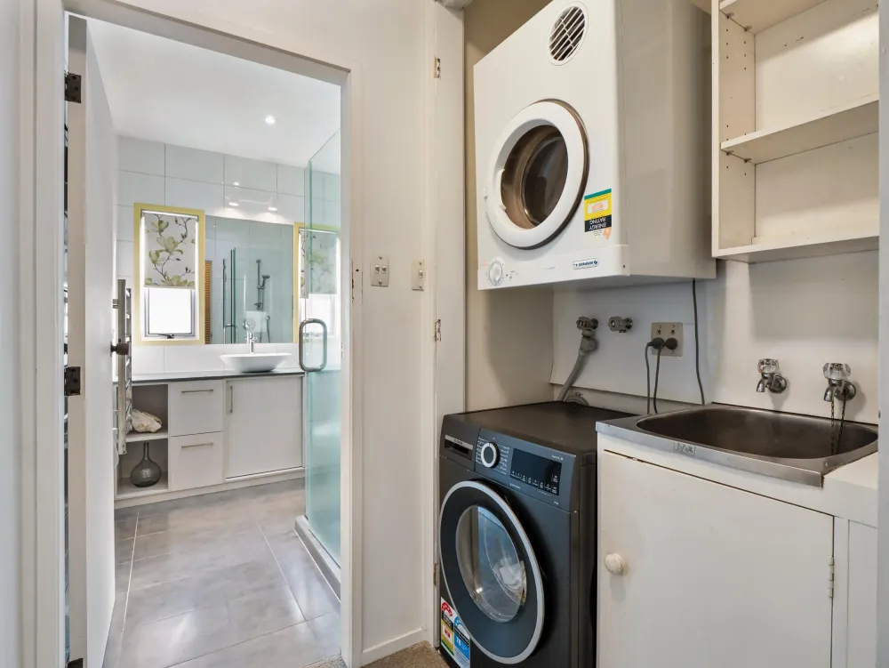 Photos of 373C Oceanbeach Road