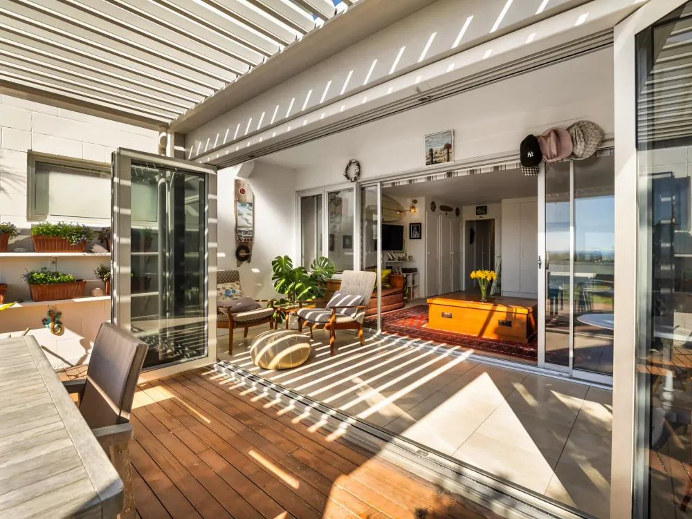 Photos of 373C Oceanbeach Road
