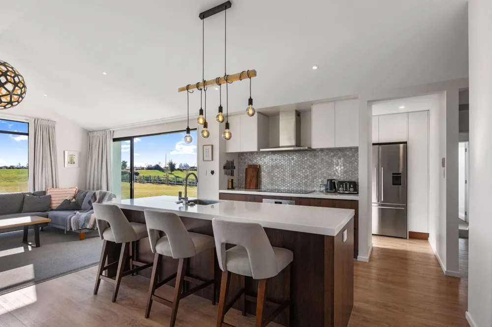 Photos of 37 Silver Peaks Drive